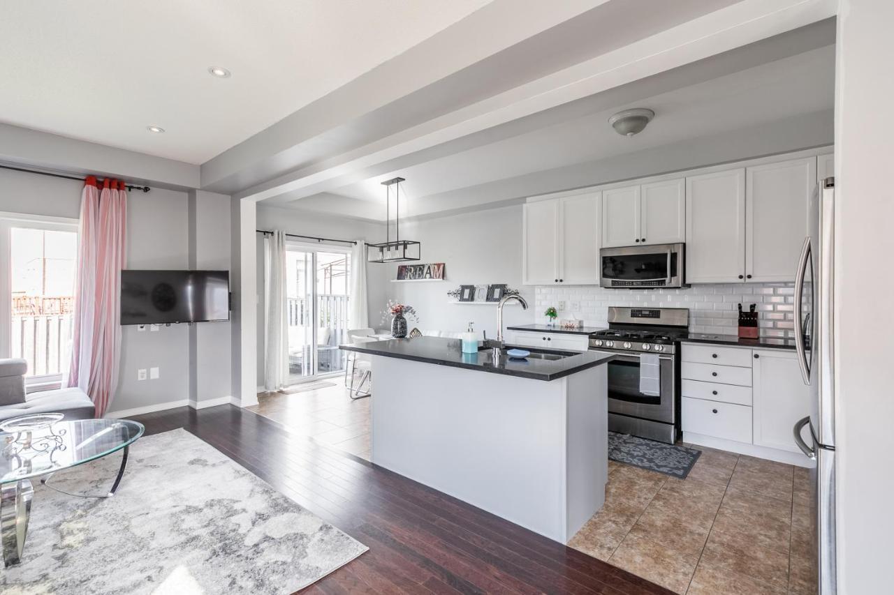 Luxury 3Br 2Ba Townhome With Private Hot Tub, Gym, Bbq By Globalstay Hamilton Exterior foto